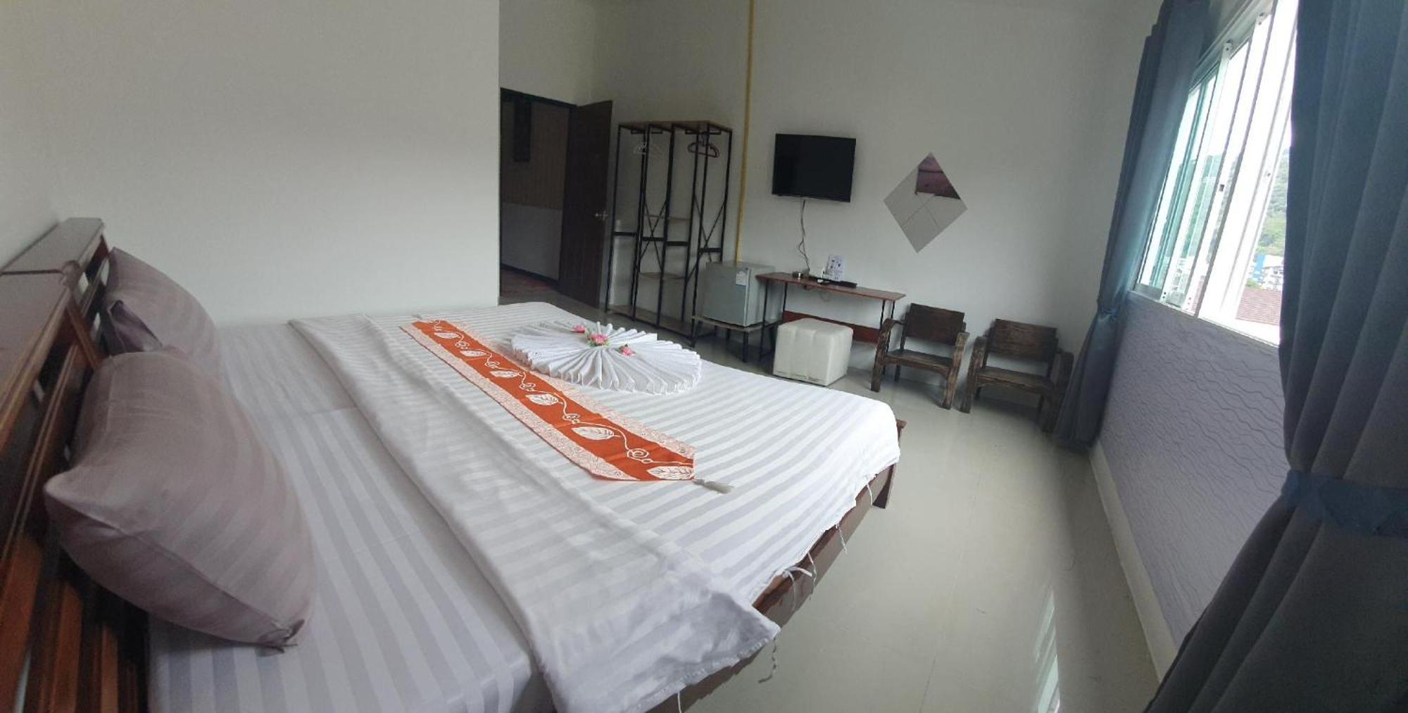 Athome Nanai 8 Patong